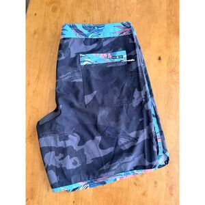 Salty Crew Mens Essential Board Shorts Camo Flying Fish Blue Pink Size 38